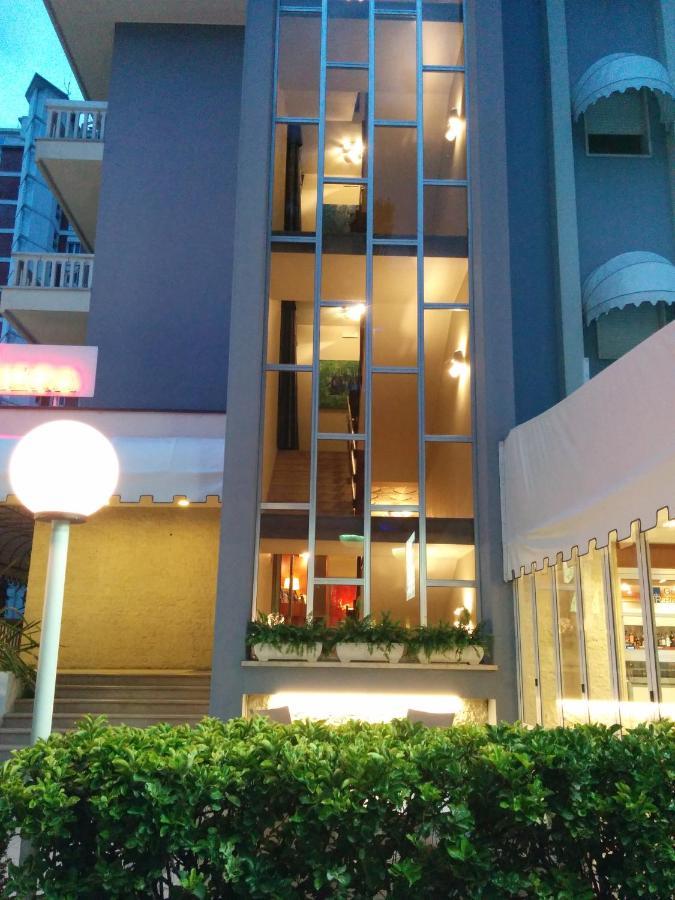 Hotel Riviera Lido di Jesolo Exterior photo